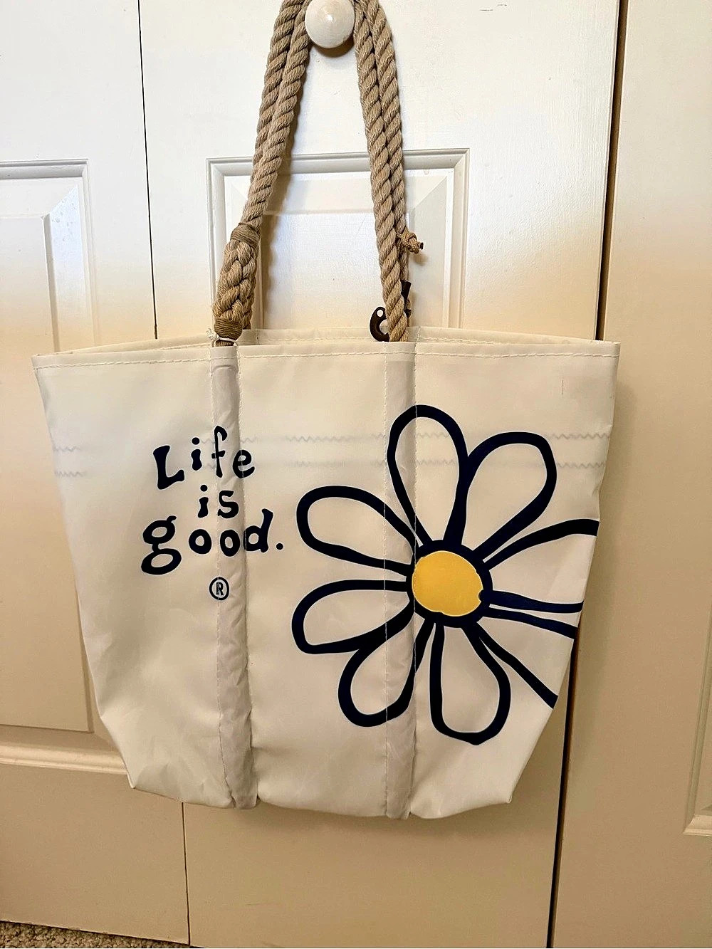 Sea Bags Life is Good Daisy Medium Tote White & Blue
